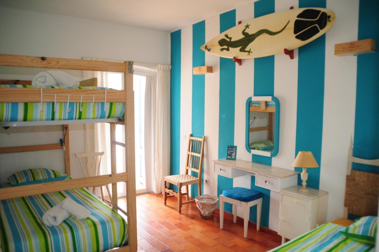 Jho'La Surf Camp Hostel Praia Da Luz Exterior photo